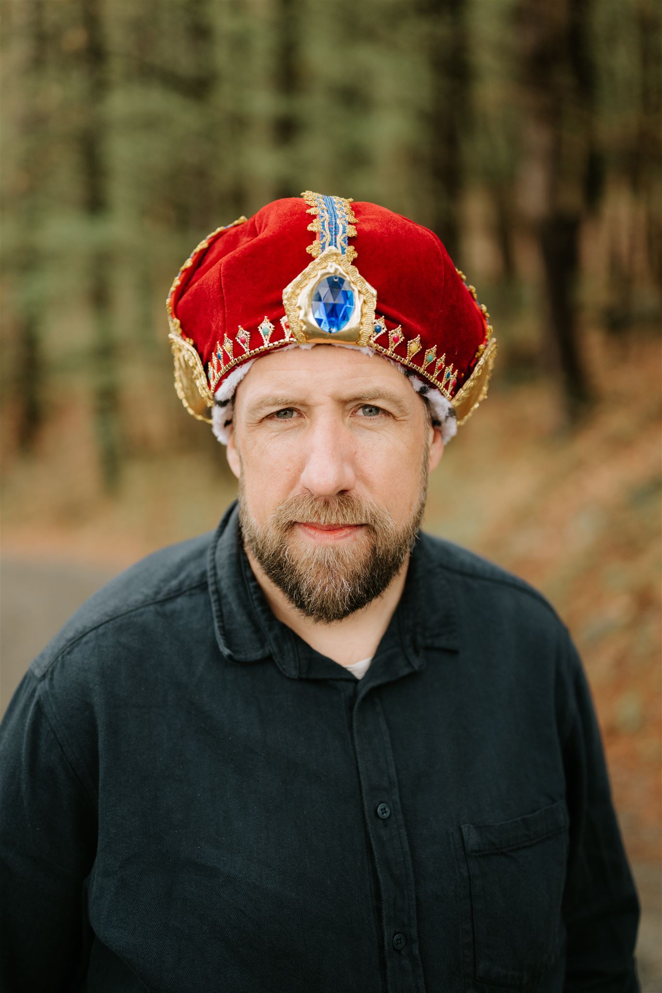 George Weatherwax as The Viz headshot wearing a crown